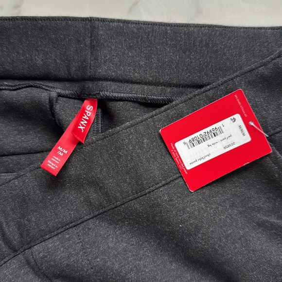 NWT Spanx tummy flattering ponte pant - Picture 4 of 4